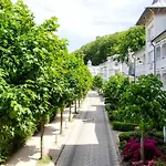Seeschloss Binz Apartment 7 Nur 2 Minuten Zum Strand Mit Meerblick